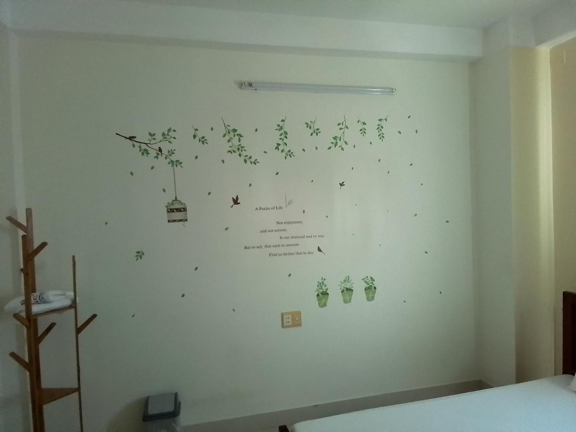 Hostel Dang Loi ホステルダンロイ Chau Doc Exteriör bild